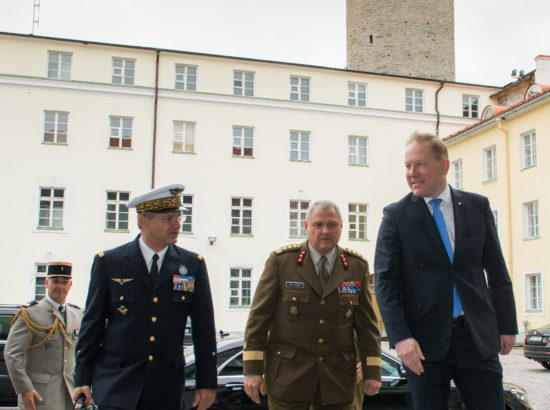 Riigikaitsekomisjoni esimees Marko Mihkelson kohtus NATO arenduse kõrgema ülemjuhataja kindral Denis Mercieriga